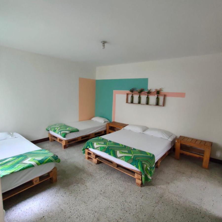 Hostal Rich Medellin Ngoại thất bức ảnh