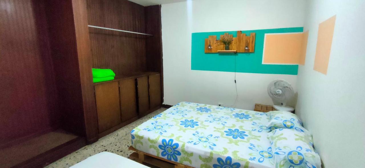 Hostal Rich Medellin Ngoại thất bức ảnh