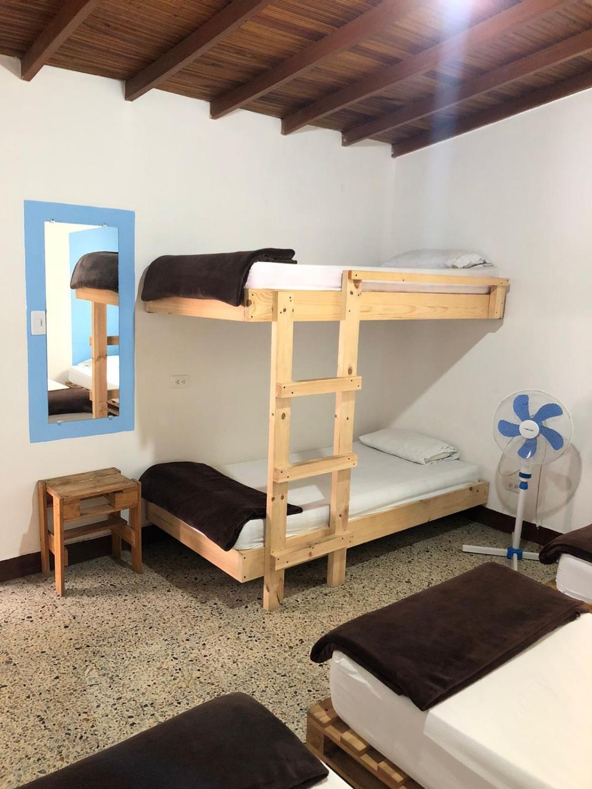 Hostal Rich Medellin Ngoại thất bức ảnh
