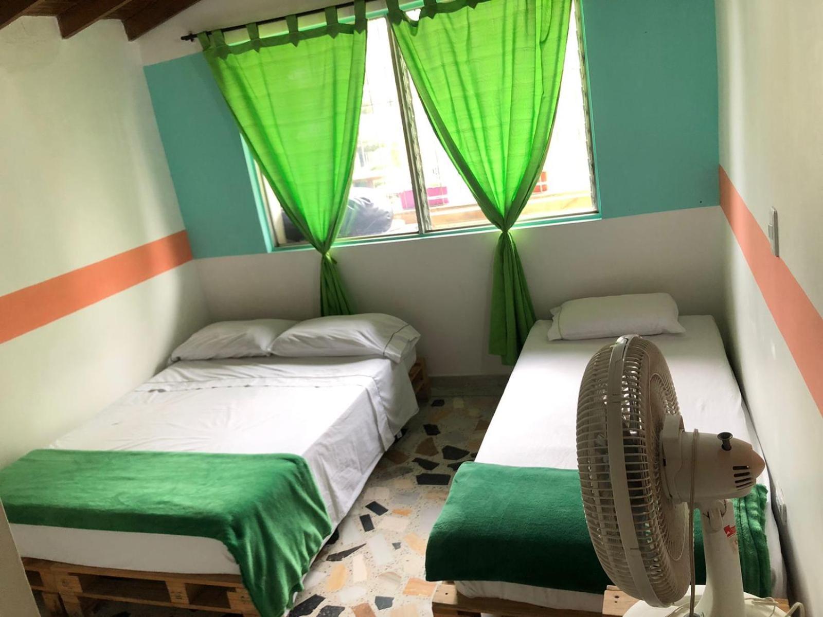 Hostal Rich Medellin Ngoại thất bức ảnh