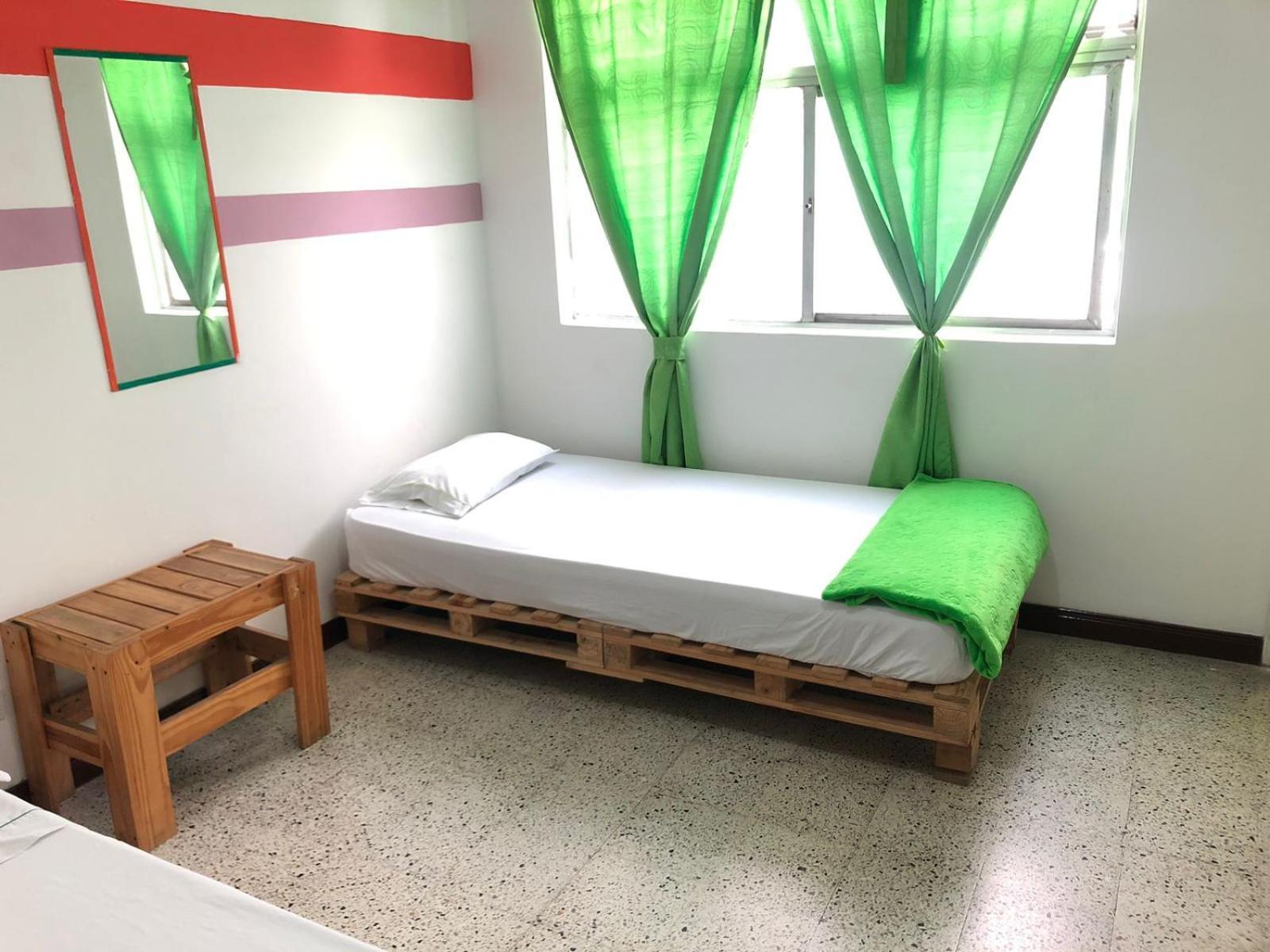 Hostal Rich Medellin Ngoại thất bức ảnh