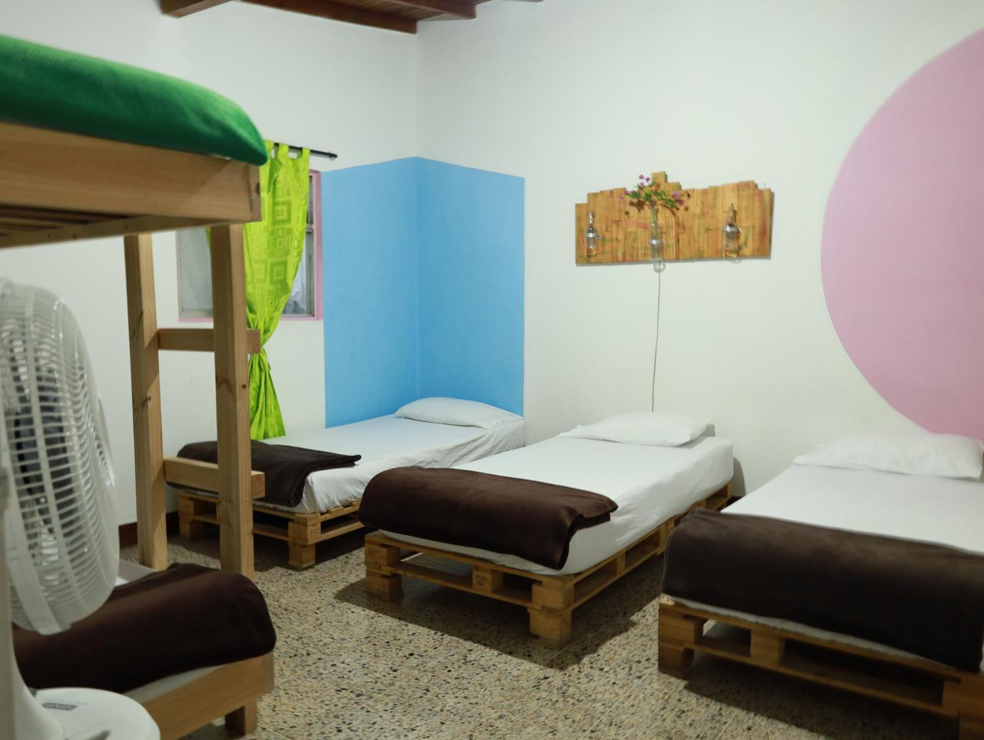 Hostal Rich Medellin Ngoại thất bức ảnh