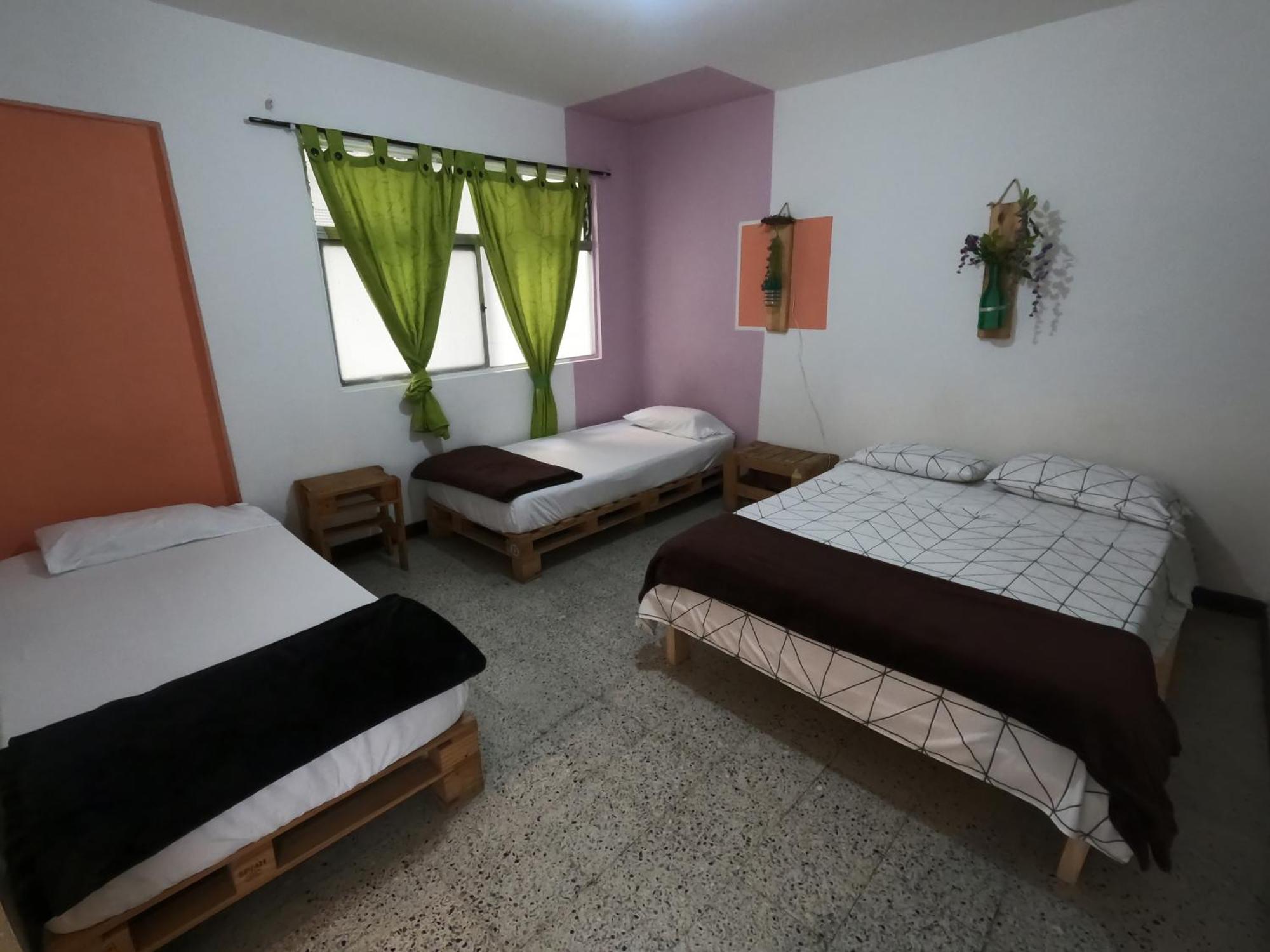 Hostal Rich Medellin Ngoại thất bức ảnh