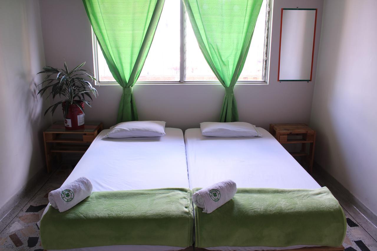 Hostal Rich Medellin Ngoại thất bức ảnh