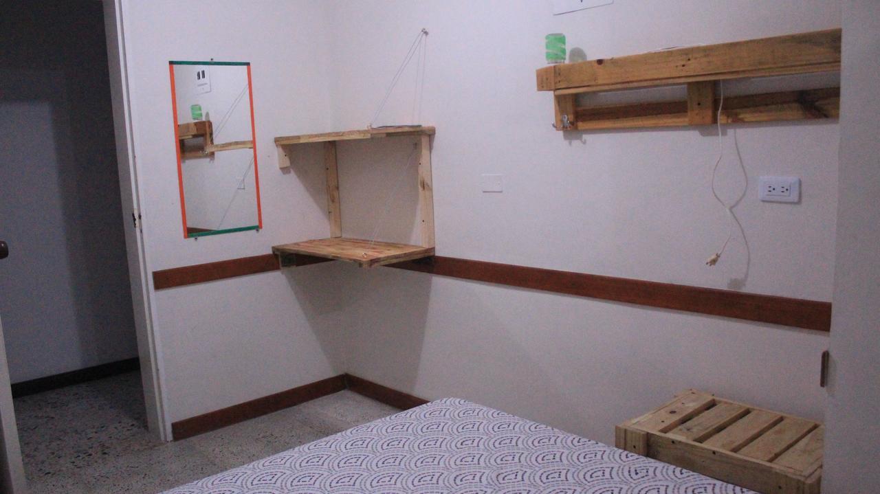 Hostal Rich Medellin Ngoại thất bức ảnh